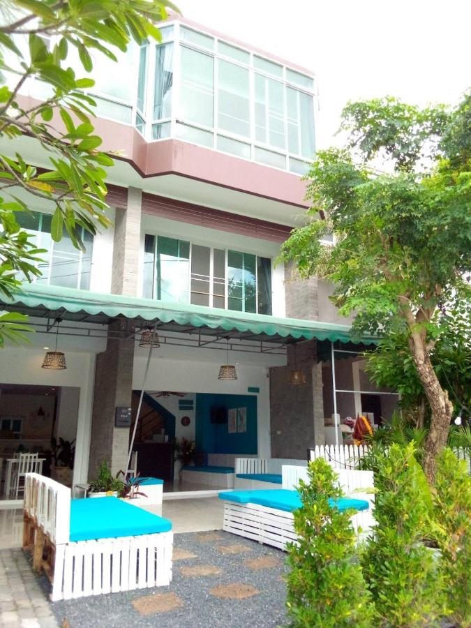 Baan Oui Guest House - Nai Harn プーケット エクステリア 写真