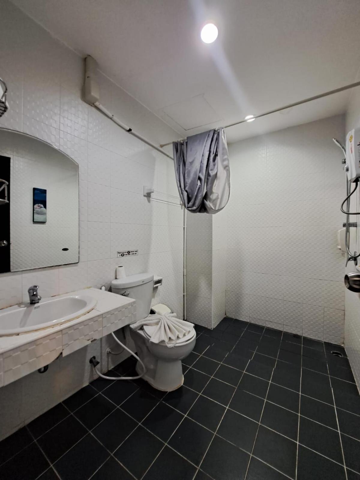 Baan Oui Guest House - Nai Harn プーケット エクステリア 写真