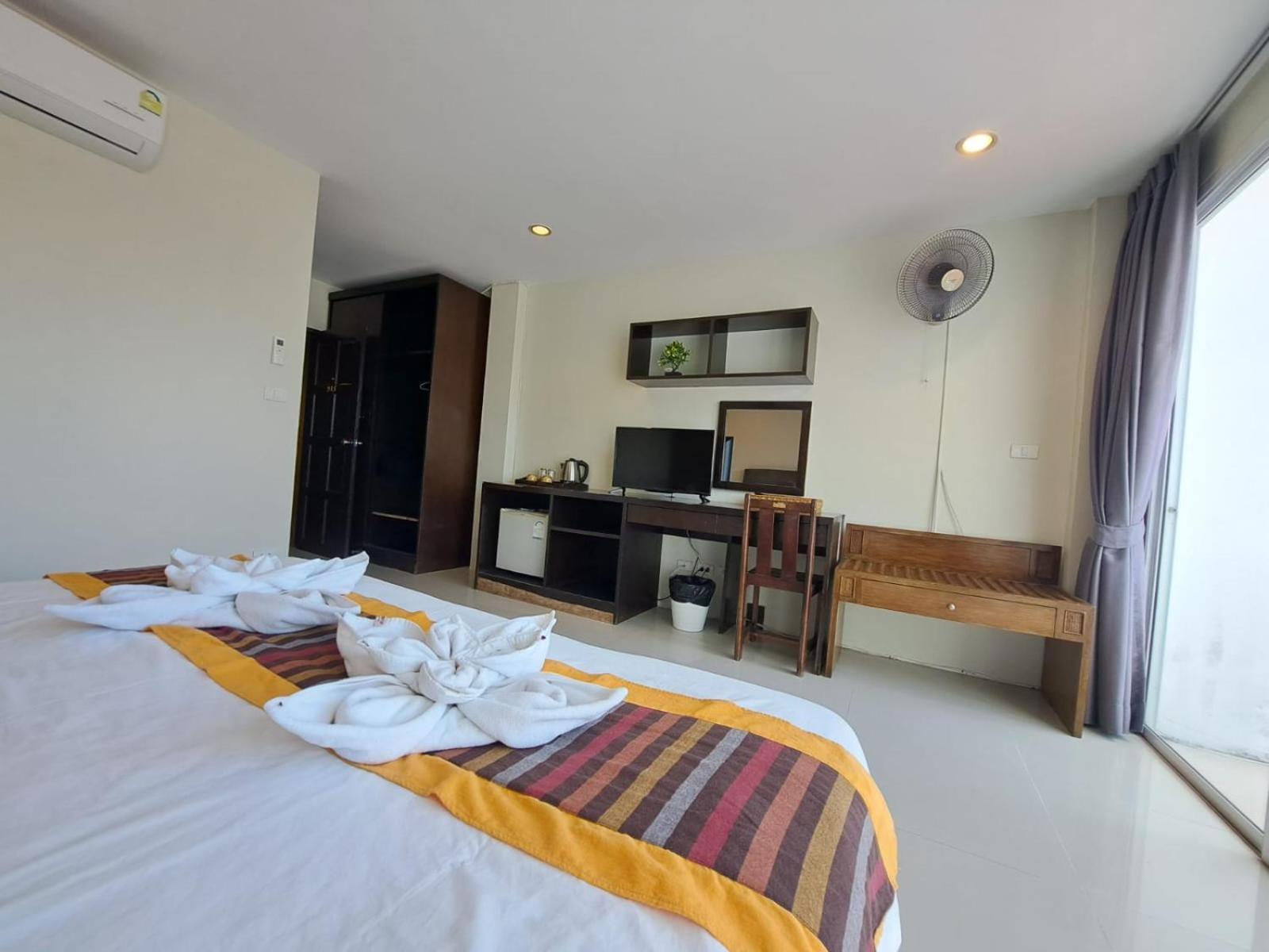 Baan Oui Guest House - Nai Harn プーケット エクステリア 写真